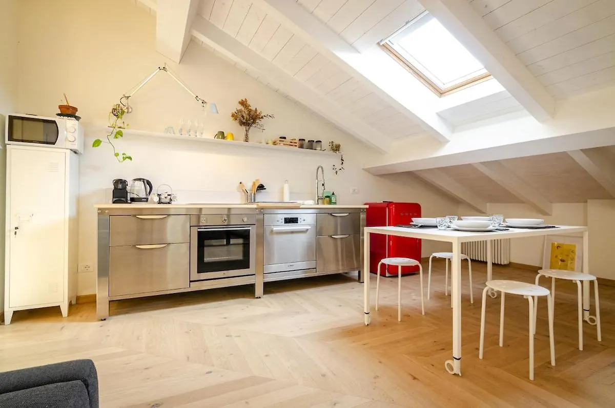Righi Loft Apartment Bologna Italy
